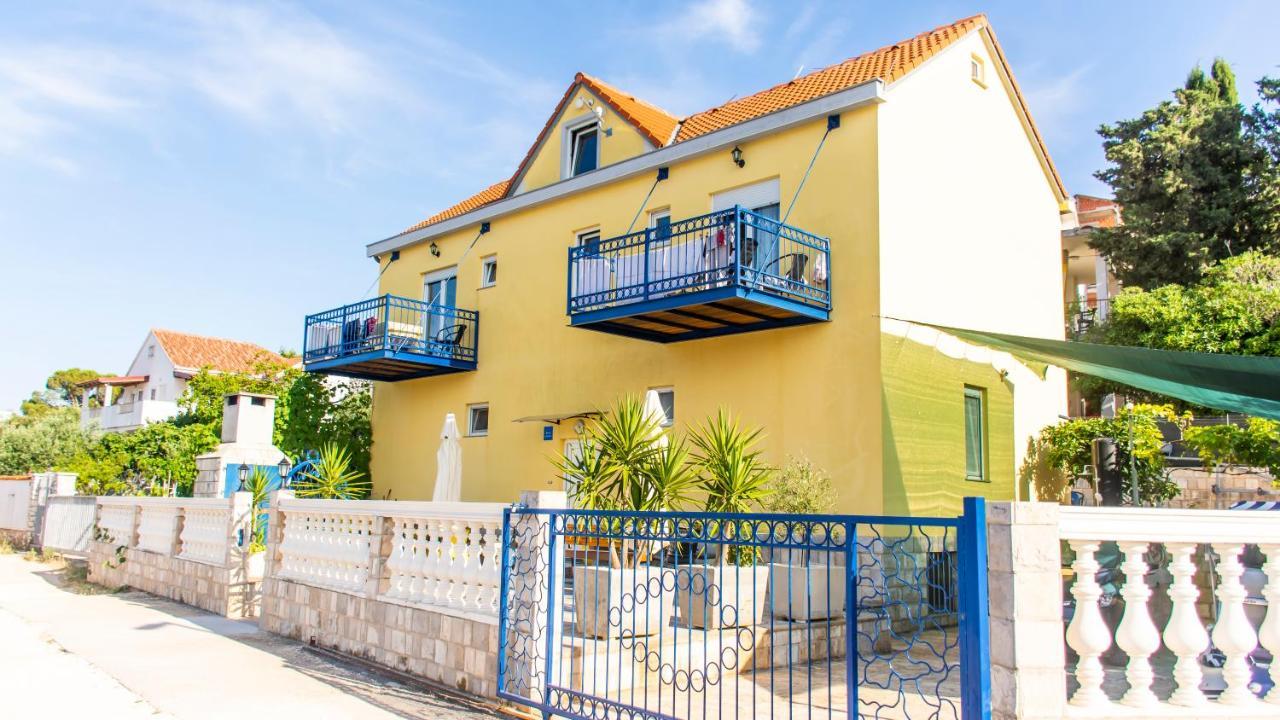 Planikovica Apartments Trogir Exteriör bild