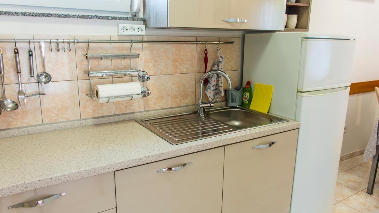 Planikovica Apartments Trogir Exteriör bild