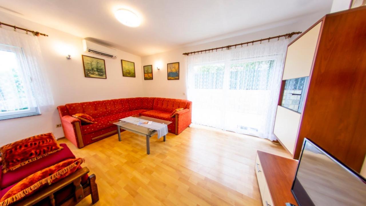Planikovica Apartments Trogir Exteriör bild