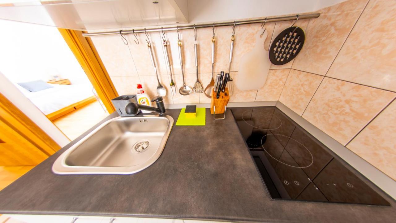 Planikovica Apartments Trogir Exteriör bild